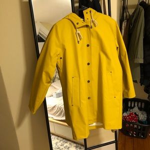 Pendleton yellow raincoat